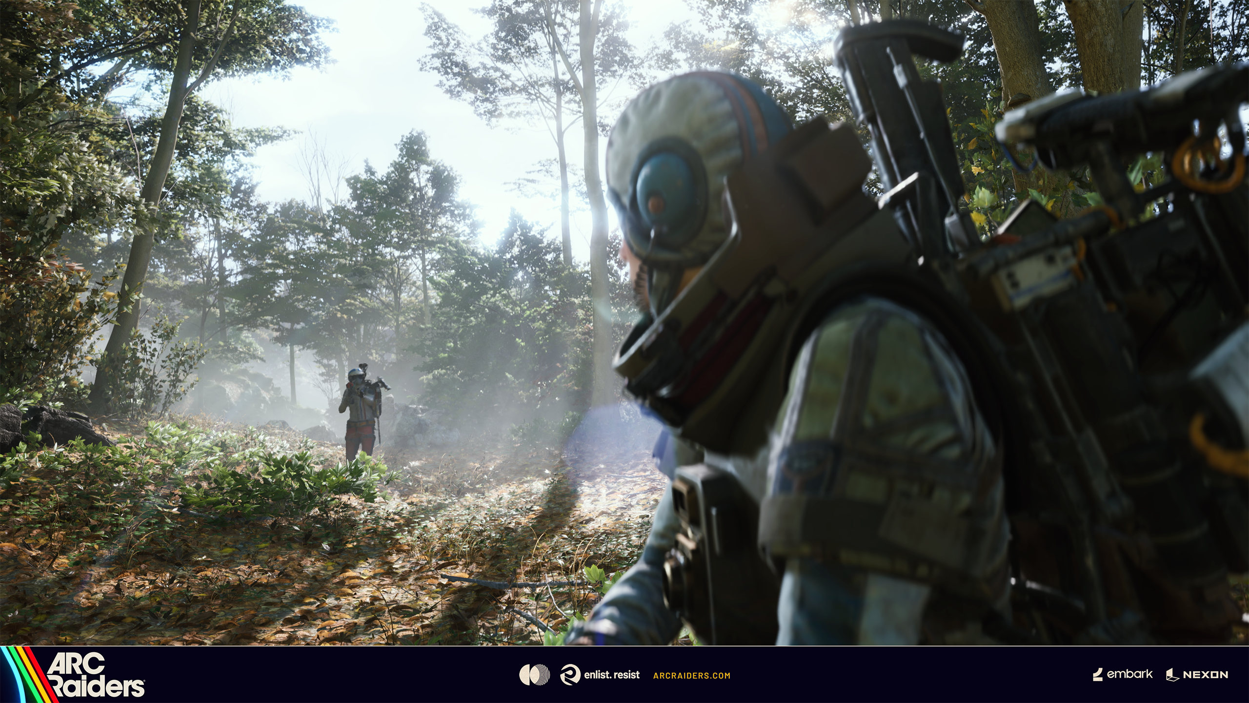 Raider observing another Raider